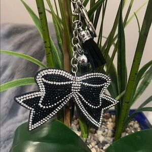 Black and Silver Bow Keychain